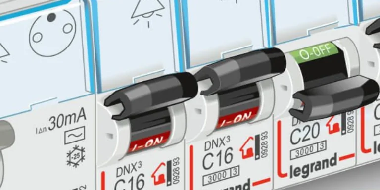 Comment organiser une rangée de tableau électrique ?